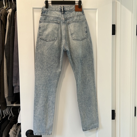 BRAND NEW CONDITION Anine Bing Sonya Jean in Easy Blue - Picture 2 of 3